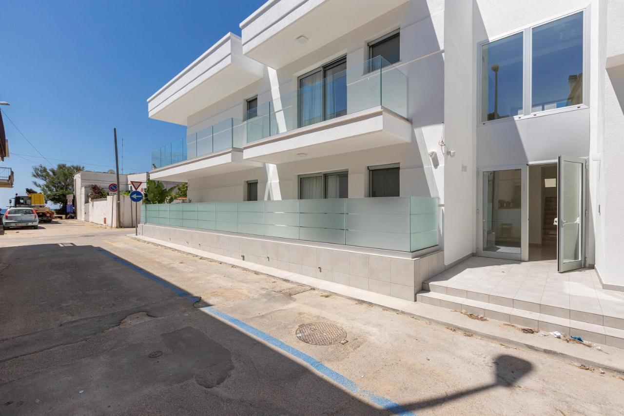 Stella Del Mare Residence Torre Pali エクステリア 写真